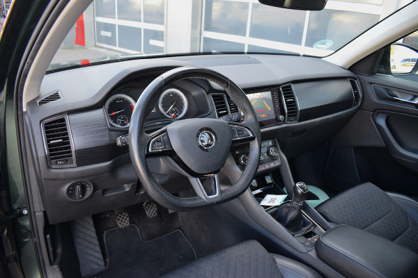 Škoda Kodiaq 1.5 TSI Business Edition | Trekhaak | CarPlay | Pano | Half Leer | Camera