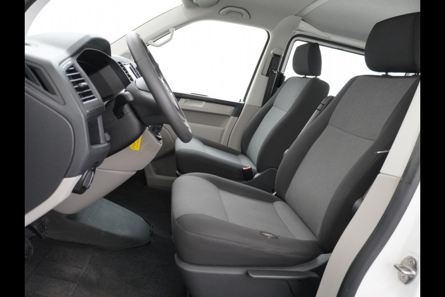 Volkswagen Transporter 2.0TDI DUBBELE CABINE L2H1 Apple Carplay Android Auto Trekhaak Airco Comfortline Betonplex Vloer Lat om Lat betimmering Euro 6 Schuifdeur Origineel Nederlandse Auto