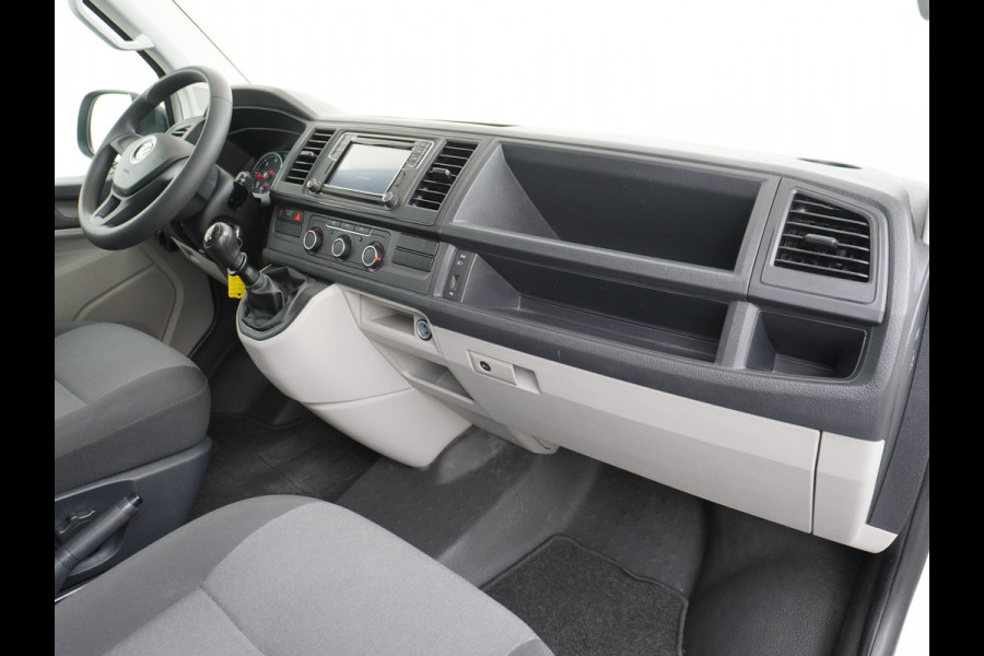 Volkswagen Transporter 2.0TDI DUBBELE CABINE L2H1 Apple Carplay Android Auto Trekhaak Airco Comfortline Betonplex Vloer Lat om Lat betimmering Euro 6 Schuifdeur Origineel Nederlandse Auto