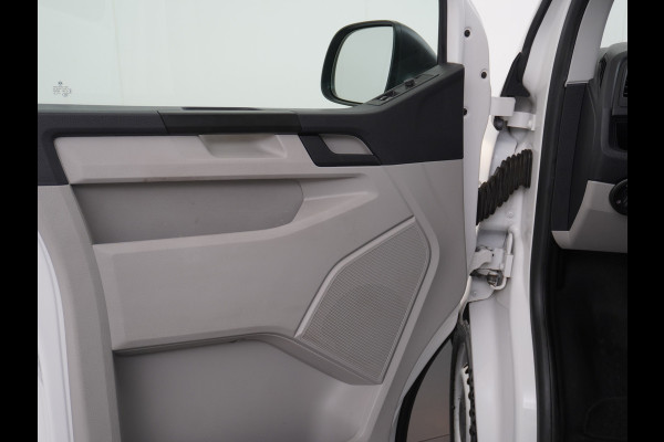 Volkswagen Transporter 2.0TDI DUBBELE CABINE L2H1 Apple Carplay Android Auto Trekhaak Airco Comfortline Betonplex Vloer Lat om Lat betimmering Euro 6 Schuifdeur Origineel Nederlandse Auto