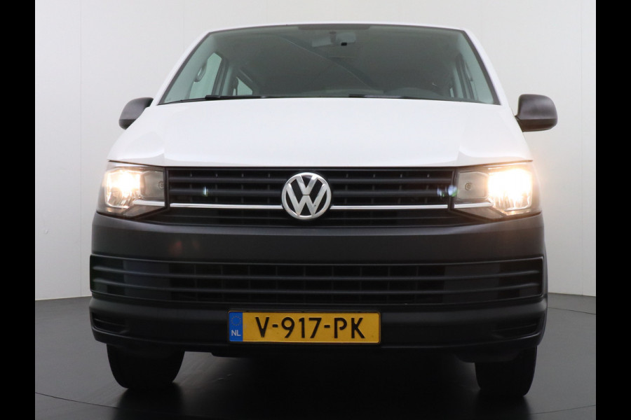 Volkswagen Transporter 2.0TDI DUBBELE CABINE L2H1 Apple Carplay Android Auto Trekhaak Airco Comfortline Betonplex Vloer Lat om Lat betimmering Euro 6 Schuifdeur Origineel Nederlandse Auto