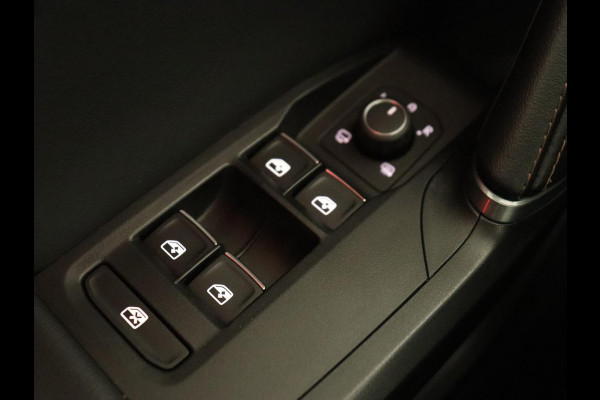 CUPRA Leon 1.4 eHybrid | 245pk | Stuurverwarming | Camera | Adaptive cruise | Navigatie | Sportstoelen | Keyless | Full LED | PHEV | Plug In