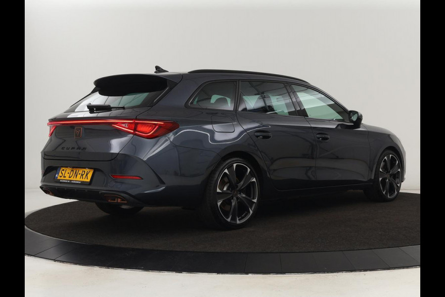 CUPRA Leon 1.4 eHybrid | 245pk | Stuurverwarming | Camera | Adaptive cruise | Navigatie | Sportstoelen | Keyless | Full LED | PHEV | Plug In