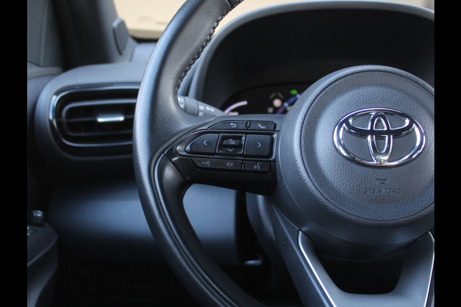 Toyota Yaris Cross 1.5 Hybrid Dynamic CLIMATE | CARPLAY | ADAPCRUISE | DAB | LMV17 | LED | NAVI | CAMERA