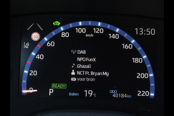 Toyota Yaris Cross 1.5 Hybrid Dynamic CLIMATE | CARPLAY | ADAPCRUISE | DAB | LMV17 | LED | NAVI | CAMERA