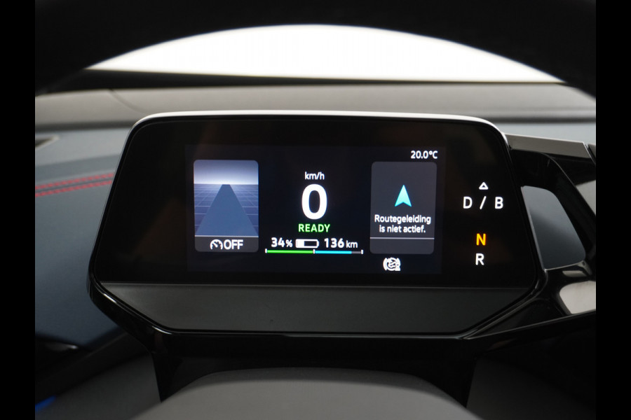 Volkswagen ID.4 GTX 4Motion 300PK (82Kw) 77 kWh PanoDak Warmtepomp 360-Camera 20" Apple Carplay Android Adaptive-Cruise Navi LED-v+a PDC-v+a Two Dual-Ecc App-Connect Mirror-Link Grootste Accu 0-100 6,3 seconden! AWD All Wheel Drive Assistentiepakket Design-pakket plus. Accu garantie tot 15-04-2030/160.000km laden tot 175kw DC of thuis 11kwh AC per uur. Orig.NLse auto € 58.000 nieuw