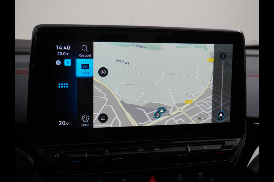 Volkswagen ID.4 GTX 4Motion 300PK (82Kw) 77 kWh PanoDak Warmtepomp 360-Camera 20" Apple Carplay Android Adaptive-Cruise Navi LED-v+a PDC-v+a Two Dual-Ecc App-Connect Mirror-Link Grootste Accu 0-100 6,3 seconden! AWD All Wheel Drive Assistentiepakket Design-pakket plus. Accu garantie tot 15-04-2030/160.000km laden tot 175kw DC of thuis 11kwh AC per uur. Orig.NLse auto € 58.000 nieuw