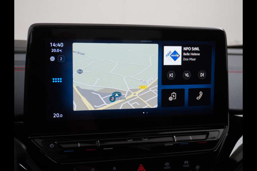 Volkswagen ID.4 GTX 4Motion 300PK (82Kw) 77 kWh PanoDak Warmtepomp 360-Camera 20" Apple Carplay Android Adaptive-Cruise Navi LED-v+a PDC-v+a Two Dual-Ecc App-Connect Mirror-Link Grootste Accu 0-100 6,3 seconden! AWD All Wheel Drive Assistentiepakket Design-pakket plus. Accu garantie tot 15-04-2030/160.000km laden tot 175kw DC of thuis 11kwh AC per uur. Orig.NLse auto € 58.000 nieuw