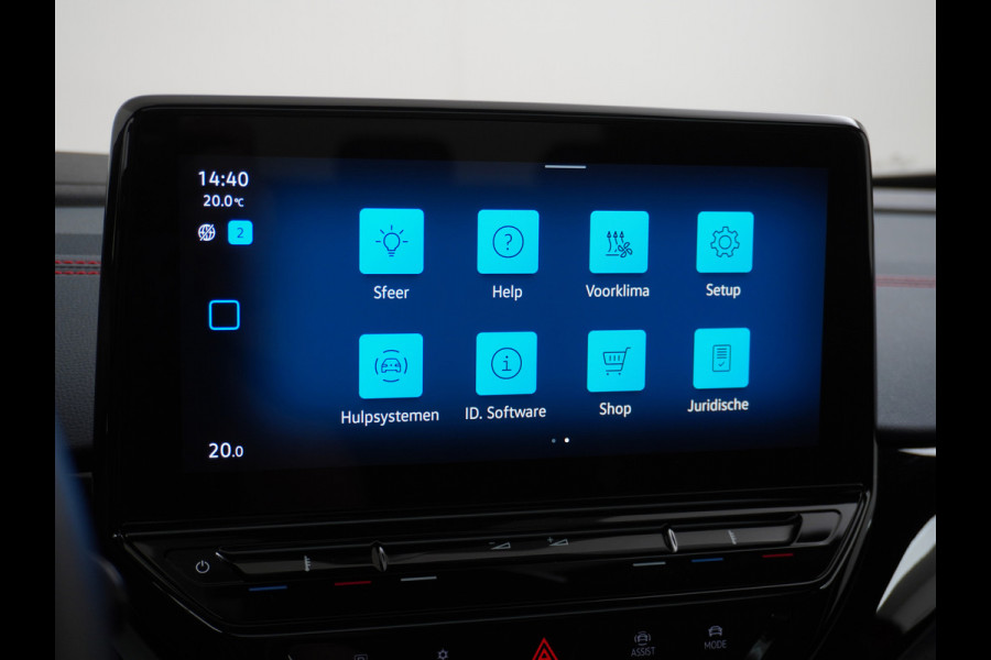 Volkswagen ID.4 GTX 4Motion 300PK (82Kw) 77 kWh PanoDak Warmtepomp 360-Camera 20" Apple Carplay Android Adaptive-Cruise Navi LED-v+a PDC-v+a Two Dual-Ecc App-Connect Mirror-Link Grootste Accu 0-100 6,3 seconden! AWD All Wheel Drive Assistentiepakket Design-pakket plus. Accu garantie tot 15-04-2030/160.000km laden tot 175kw DC of thuis 11kwh AC per uur. Orig.NLse auto € 58.000 nieuw