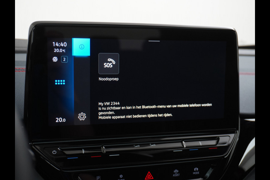 Volkswagen ID.4 GTX 4Motion 300PK (82Kw) 77 kWh PanoDak Warmtepomp 360-Camera 20" Apple Carplay Android Adaptive-Cruise Navi LED-v+a PDC-v+a Two Dual-Ecc App-Connect Mirror-Link Grootste Accu 0-100 6,3 seconden! AWD All Wheel Drive Assistentiepakket Design-pakket plus. Accu garantie tot 15-04-2030/160.000km laden tot 175kw DC of thuis 11kwh AC per uur. Orig.NLse auto € 58.000 nieuw