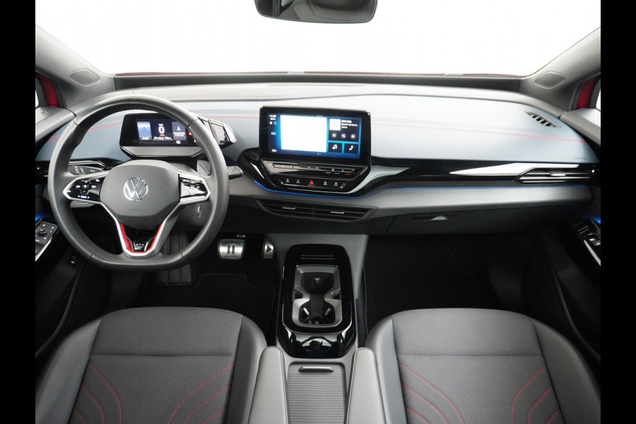 Volkswagen ID.4 GTX 4Motion 300PK (82Kw) 77 kWh PanoDak Warmtepomp 360-Camera 20" Apple Carplay Android Adaptive-Cruise Navi LED-v+a PDC-v+a Two Dual-Ecc App-Connect Mirror-Link Grootste Accu 0-100 6,3 seconden! AWD All Wheel Drive Assistentiepakket Design-pakket plus. Accu garantie tot 15-04-2030/160.000km laden tot 175kw DC of thuis 11kwh AC per uur. Orig.NLse auto € 58.000 nieuw