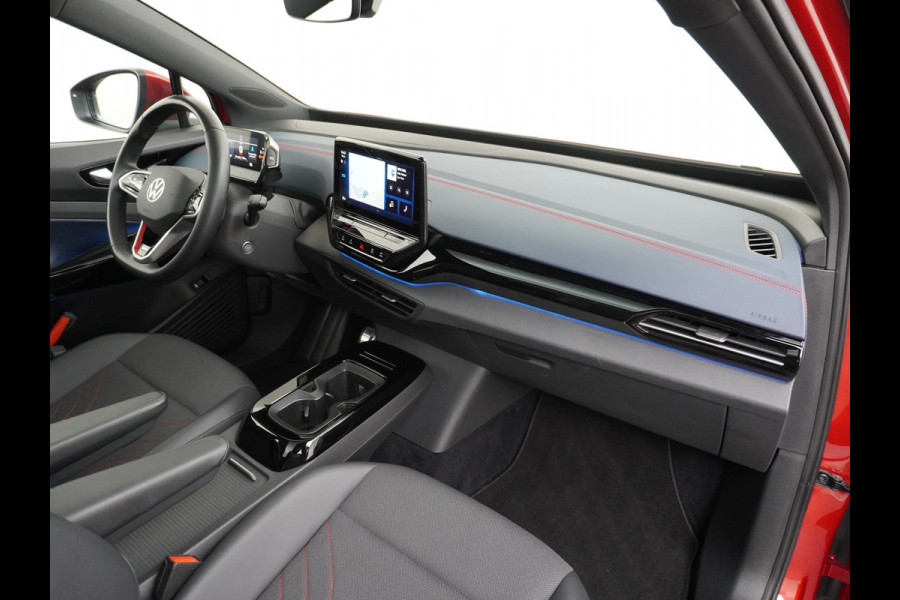 Volkswagen ID.4 GTX 4Motion 300PK (82Kw) 77 kWh PanoDak Warmtepomp 360-Camera 20" Apple Carplay Android Adaptive-Cruise Navi LED-v+a PDC-v+a Two Dual-Ecc App-Connect Mirror-Link Grootste Accu 0-100 6,3 seconden! AWD All Wheel Drive Assistentiepakket Design-pakket plus. Accu garantie tot 15-04-2030/160.000km laden tot 175kw DC of thuis 11kwh AC per uur. Orig.NLse auto € 58.000 nieuw