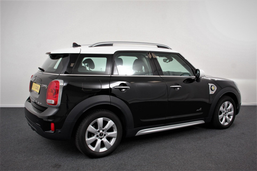MINI Cooper Countryman 2.0 S ALL4 Hybride Navigatie Parkeersensoren achter Cruise Control Climate Control Full LED