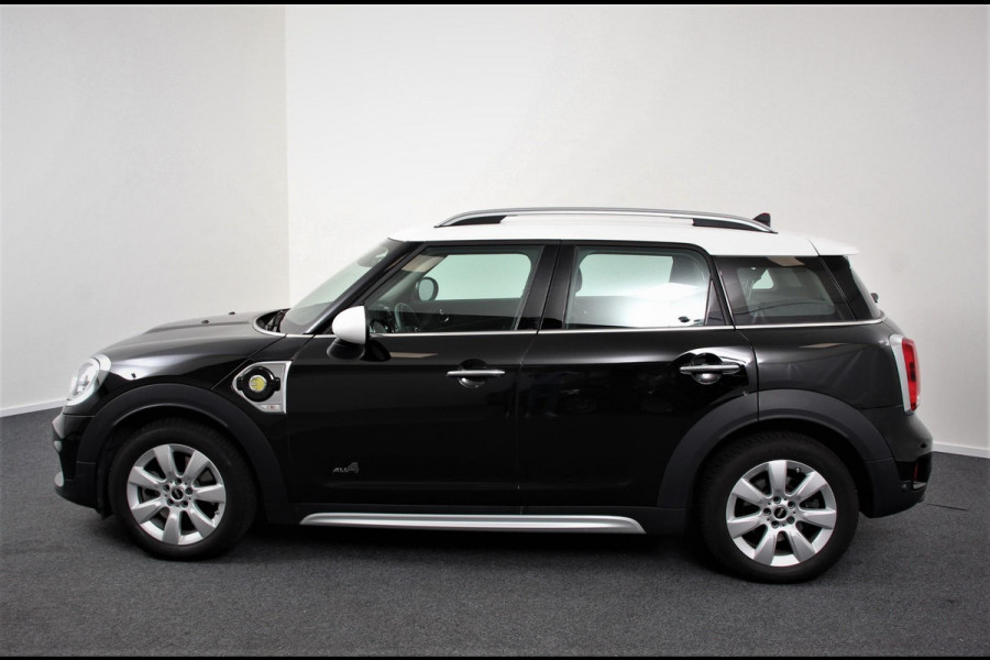 MINI Cooper Countryman 2.0 S ALL4 Hybride Navigatie Parkeersensoren achter Cruise Control Climate Control Full LED