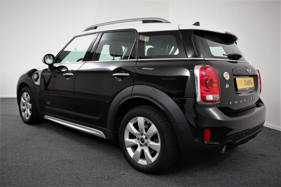 MINI Cooper Countryman 2.0 S ALL4 Hybride Navigatie Parkeersensoren achter Cruise Control Climate Control Full LED