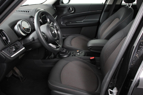 MINI Cooper Countryman 2.0 S ALL4 Hybride Navigatie Parkeersensoren achter Cruise Control Climate Control Full LED