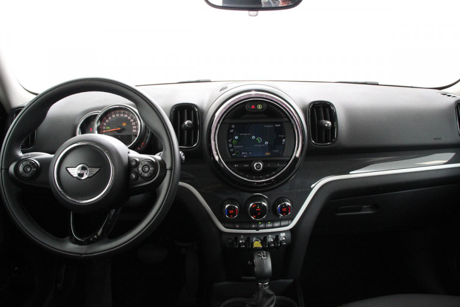 MINI Cooper Countryman 2.0 S ALL4 Hybride Navigatie Parkeersensoren achter Cruise Control Climate Control Full LED
