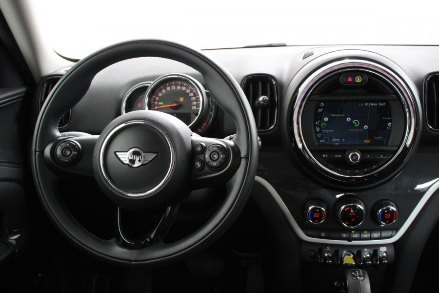 MINI Cooper Countryman 2.0 S ALL4 Hybride Navigatie Parkeersensoren achter Cruise Control Climate Control Full LED