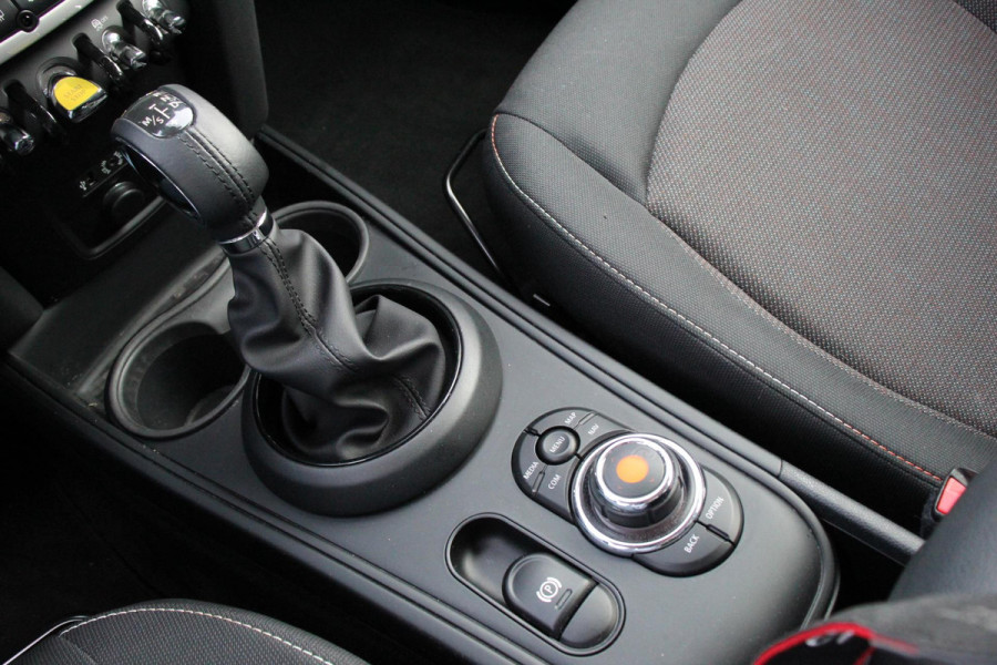 MINI Cooper Countryman 2.0 S ALL4 Hybride Navigatie Parkeersensoren achter Cruise Control Climate Control Full LED