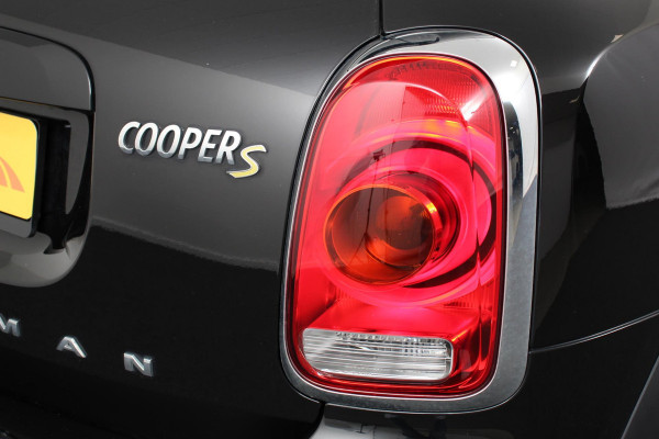 MINI Cooper Countryman 2.0 S ALL4 Hybride Navigatie Parkeersensoren achter Cruise Control Climate Control Full LED