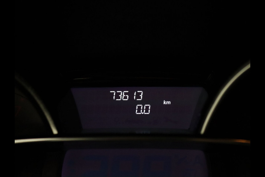 Renault Clio 90pk TCe Limited Airco | Cruise | Parkeersens. achter