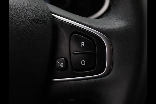 Renault Clio 90pk TCe Limited Airco | Cruise | Parkeersens. achter