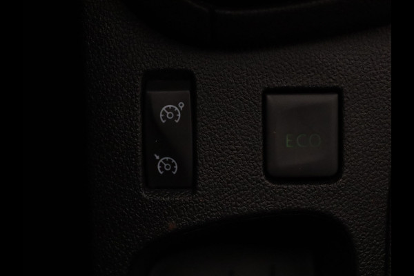 Renault Clio 90pk TCe Limited Airco | Cruise | Parkeersens. achter