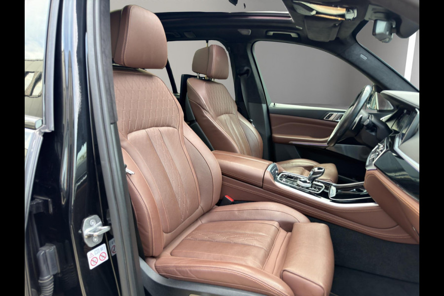 BMW X5 xDrive45e M-Sport B&W Sky Massage Laser