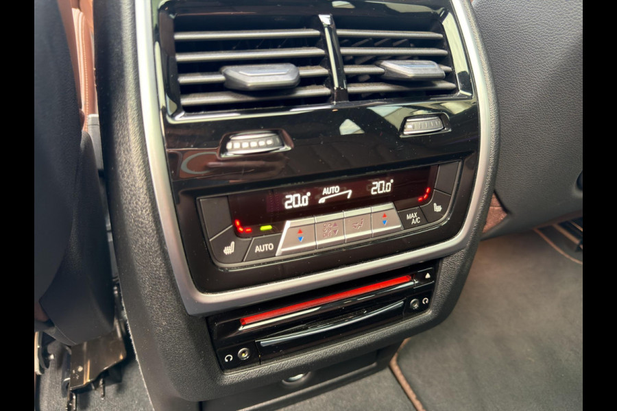BMW X5 xDrive45e M-Sport B&W Sky Massage Laser