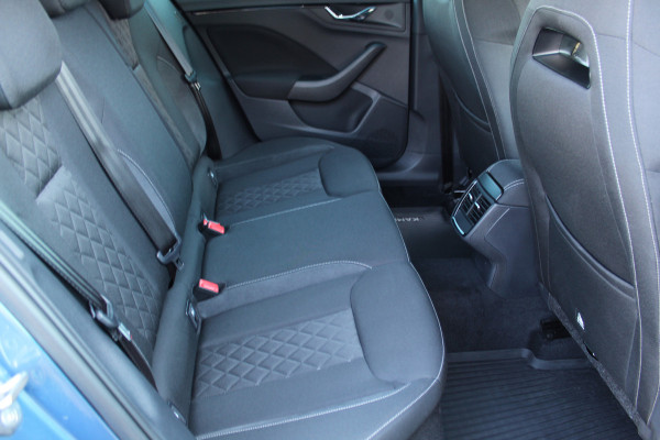 Škoda Kamiq 1.0-115pk TSI Sport Business AUTOMAAT ! Uiterst nette en goed onderhouden Skoda.
