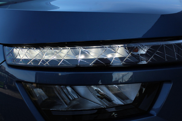 Škoda Kamiq 1.0-115pk TSI Sport Business AUTOMAAT ! Uiterst nette en goed onderhouden Skoda.