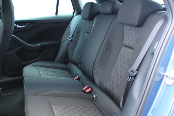 Škoda Kamiq 1.0-115pk TSI Sport Business AUTOMAAT ! Uiterst nette en goed onderhouden Skoda.
