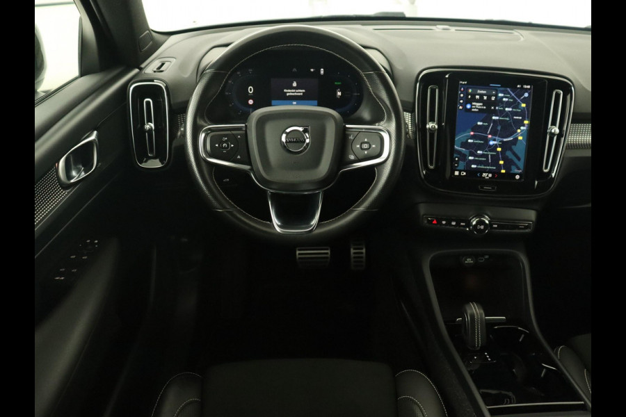Volvo XC40 Recharge P8 AWD R-Design | Trekhaak | Camera | Carplay | Navigatie | Full LED | Leder/Alcantara | Adaptive cruise | Keyless