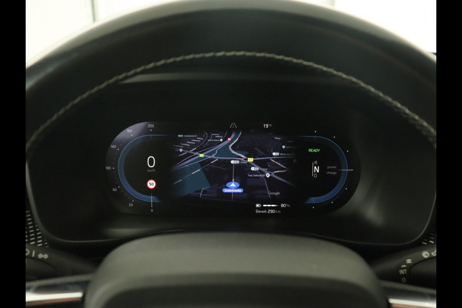 Volvo XC40 Recharge P8 AWD R-Design | Trekhaak | Camera | Carplay | Navigatie | Full LED | Leder/Alcantara | Adaptive cruise | Keyless