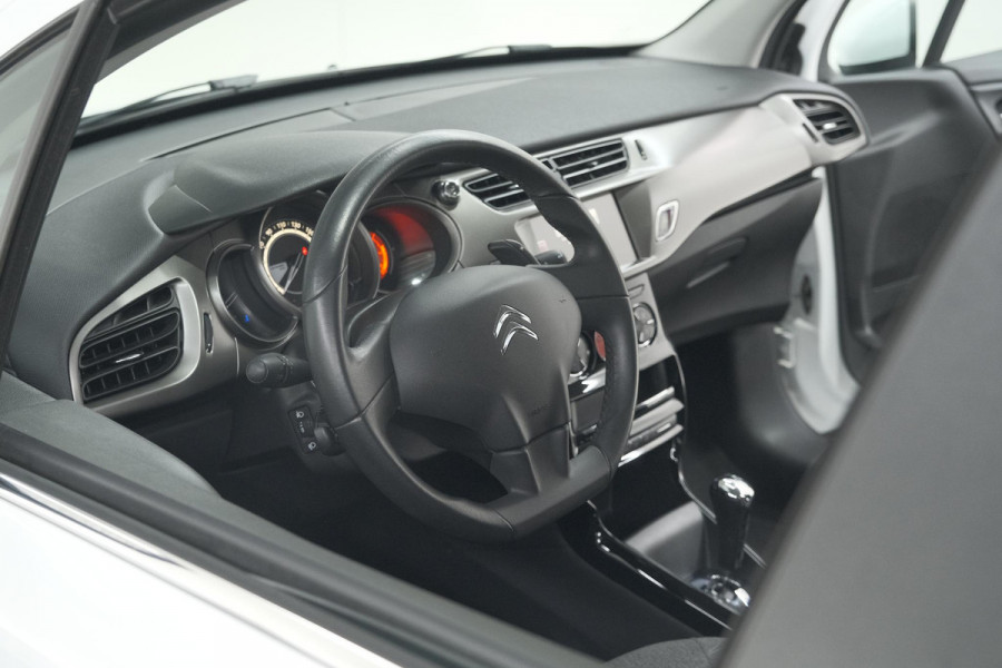 Citroën C3 PureTech 82 Selection | Trekhaak | Apple Carplay | Parkeersensoren | Climate Control