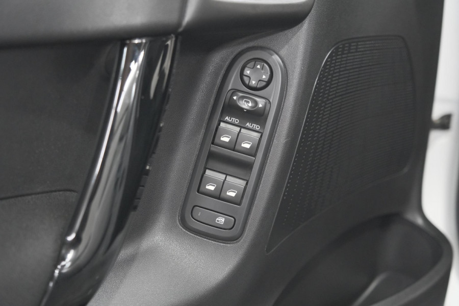 Citroën C3 PureTech 82 Selection | Trekhaak | Apple Carplay | Parkeersensoren | Climate Control
