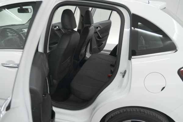 Citroën C3 PureTech 82 Selection | Trekhaak | Apple Carplay | Parkeersensoren | Climate Control