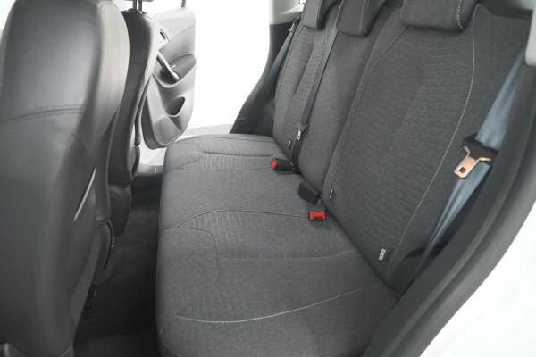 Citroën C3 PureTech 82 Selection | Trekhaak | Apple Carplay | Parkeersensoren | Climate Control