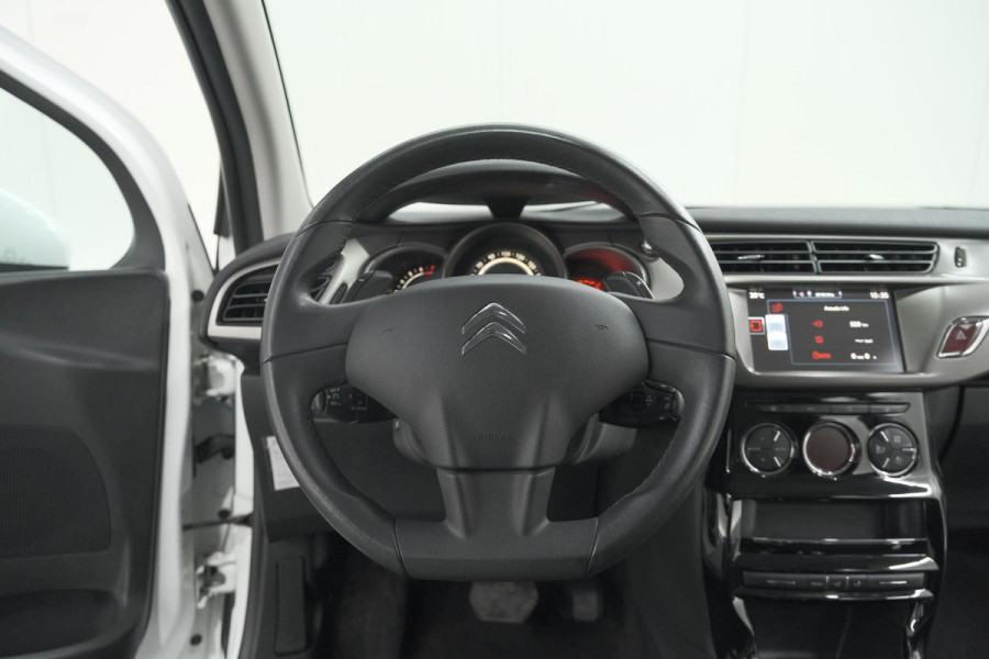 Citroën C3 PureTech 82 Selection | Trekhaak | Apple Carplay | Parkeersensoren | Climate Control