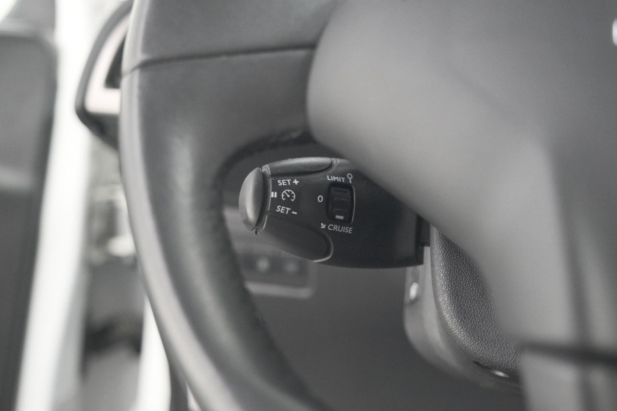 Citroën C3 PureTech 82 Selection | Trekhaak | Apple Carplay | Parkeersensoren | Climate Control