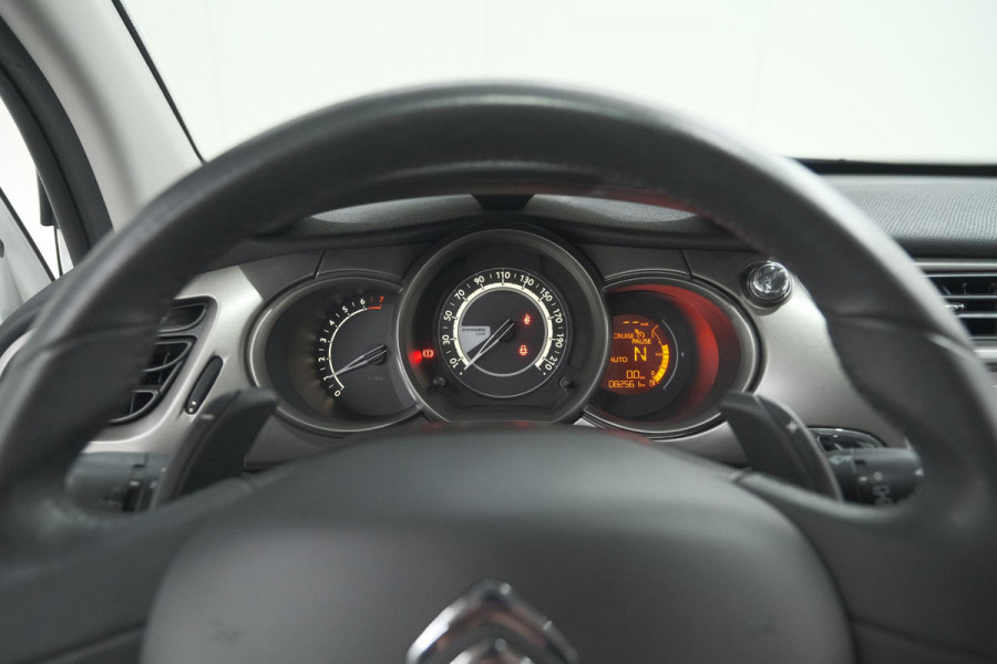 Citroën C3 PureTech 82 Selection | Trekhaak | Apple Carplay | Parkeersensoren | Climate Control