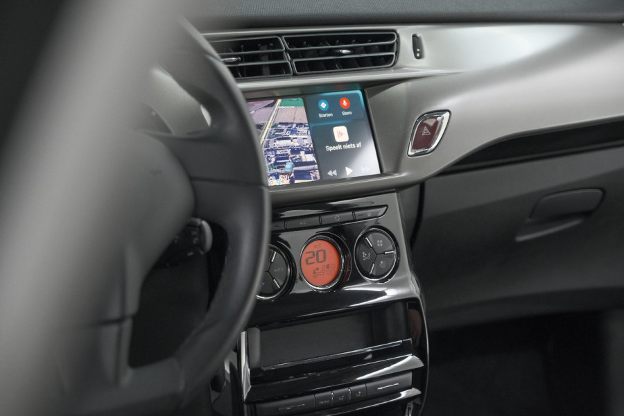 Citroën C3 PureTech 82 Selection | Trekhaak | Apple Carplay | Parkeersensoren | Climate Control