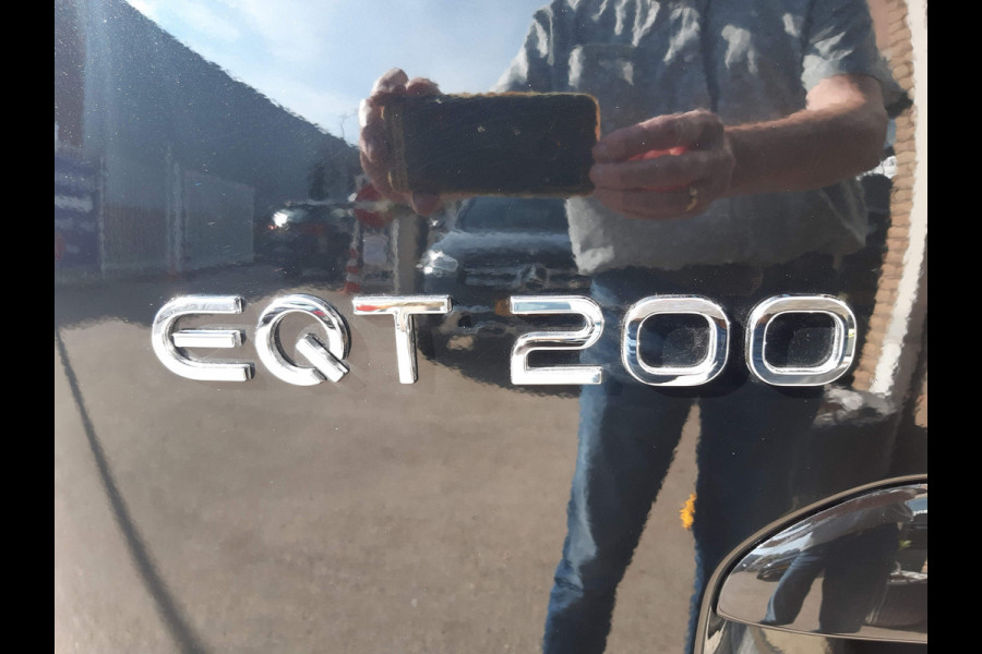 Mercedes-Benz EQT 200 Tour Navigatie , Achteruitrijcamera ECC Airco