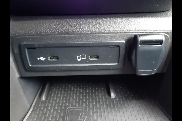 Mercedes-Benz EQT 200 Tour Navigatie , Achteruitrijcamera ECC Airco