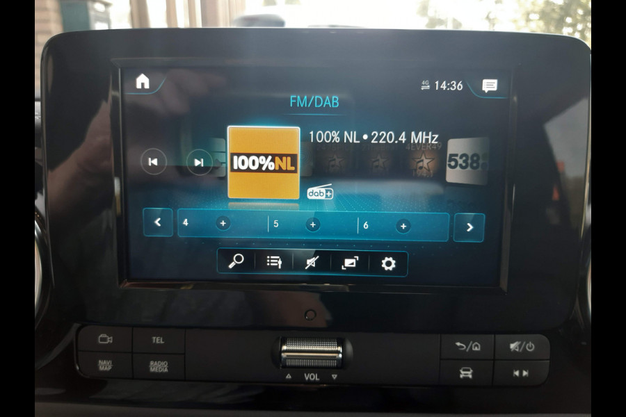 Mercedes-Benz EQT 200 Tour Navigatie , Achteruitrijcamera ECC Airco