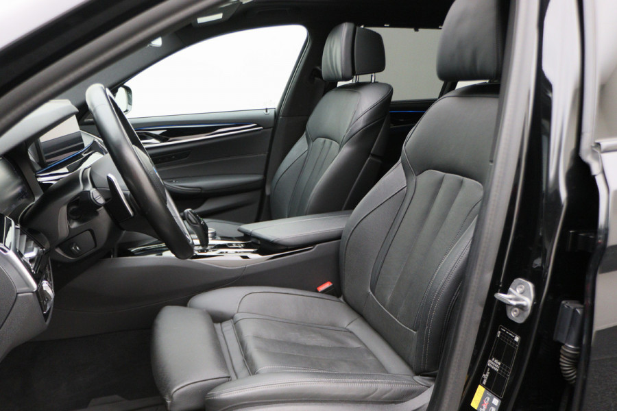 BMW 5 Serie Touring 530e xDrive High Executive M-Sport Leer, Laser, ACC, 360° Camera, H&K, Panoramadak, Head-up, Trekhaak, 18''