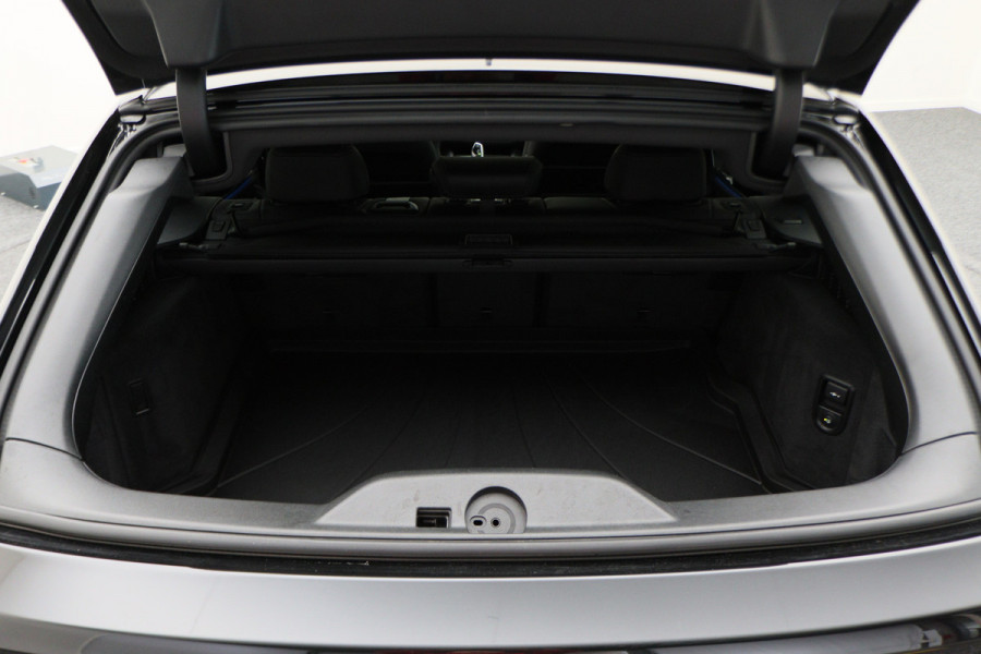 BMW 5 Serie Touring 530e xDrive High Executive M-Sport Leer, Laser, ACC, 360° Camera, H&K, Panoramadak, Head-up, Trekhaak, 18''