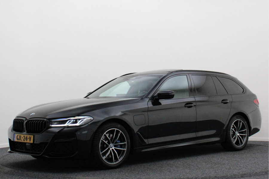 BMW 5 Serie Touring 530e xDrive High Executive M-Sport Leer, Laser, ACC, 360° Camera, H&K, Panoramadak, Head-up, Trekhaak, 18''