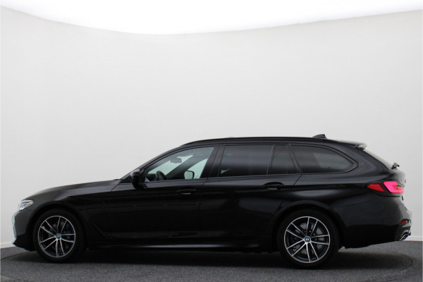 BMW 5 Serie Touring 530e xDrive High Executive M-Sport Leer, Laser, ACC, 360° Camera, H&K, Panoramadak, Head-up, Trekhaak, 18''