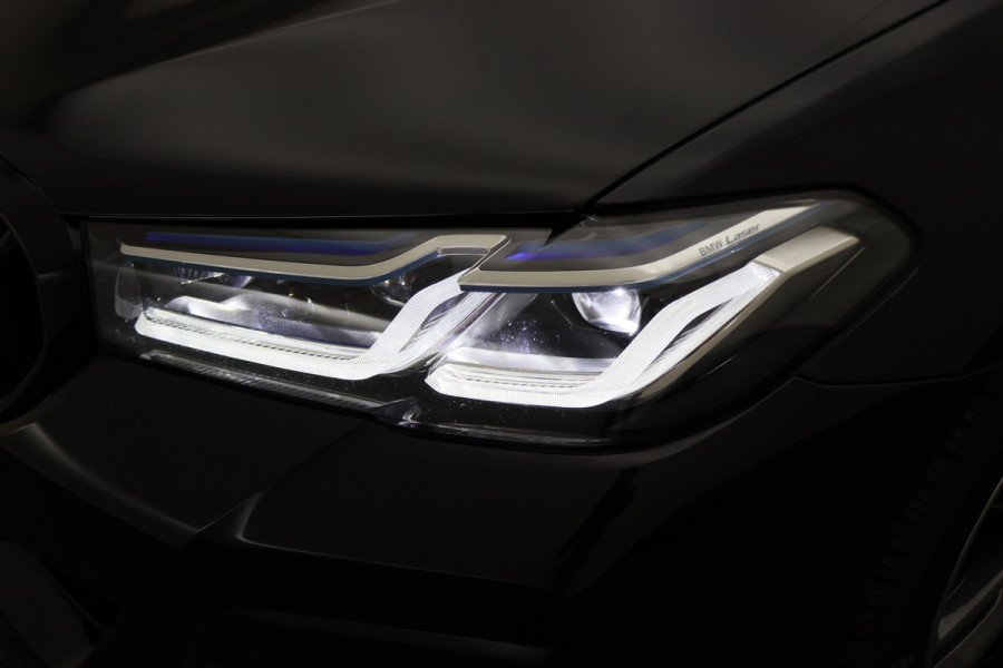 BMW 5 Serie Touring 530e xDrive High Executive M-Sport Leer, Laser, ACC, 360° Camera, H&K, Panoramadak, Head-up, Trekhaak, 18''